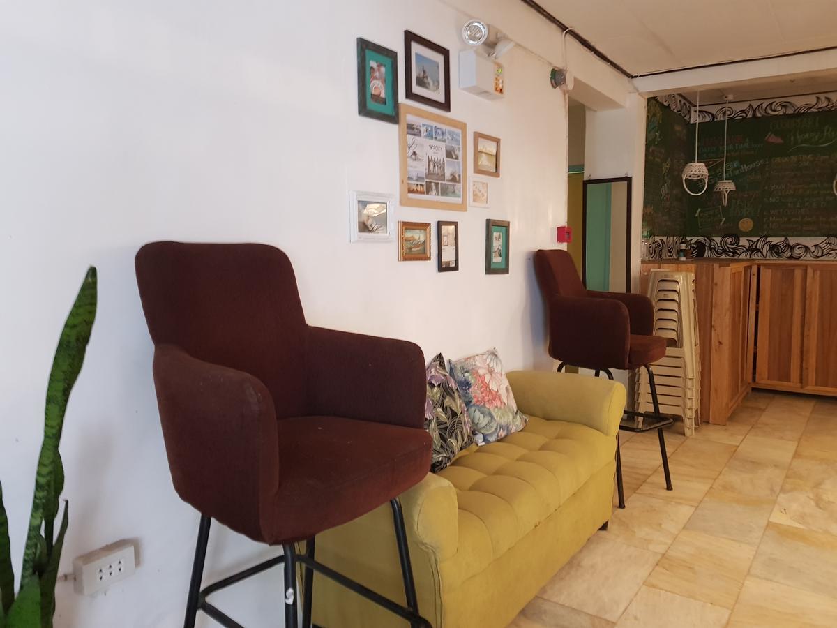 Auberge de jeunesse Go Surfari House à Baler Extérieur photo