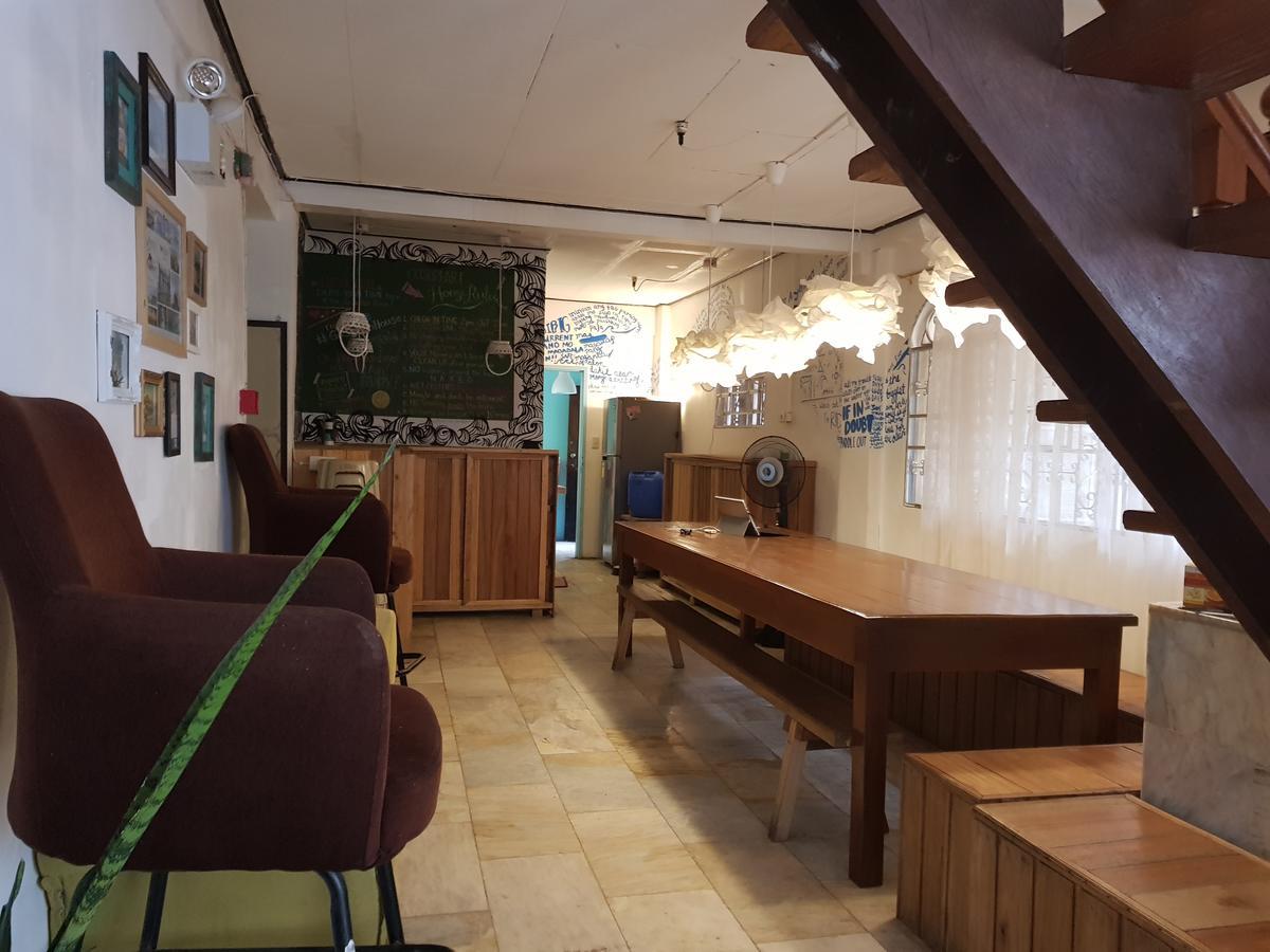 Auberge de jeunesse Go Surfari House à Baler Extérieur photo